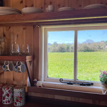 Miners_meadow Self Contained Shepherds Hut *